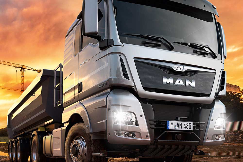 New Commercial Trucks For Queensland Australia Penske Select Your New Truck Brand