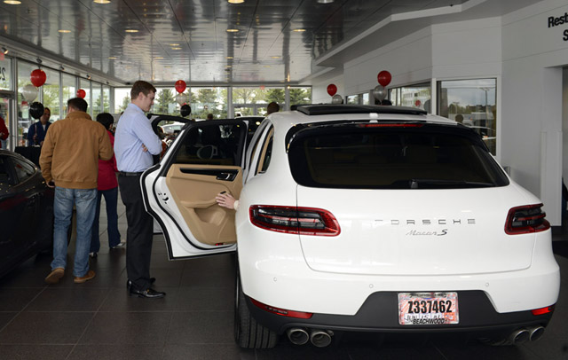 {dealership_image}